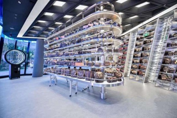 二手奢侈品电商胖虎在三里入驻三里屯,布局线下