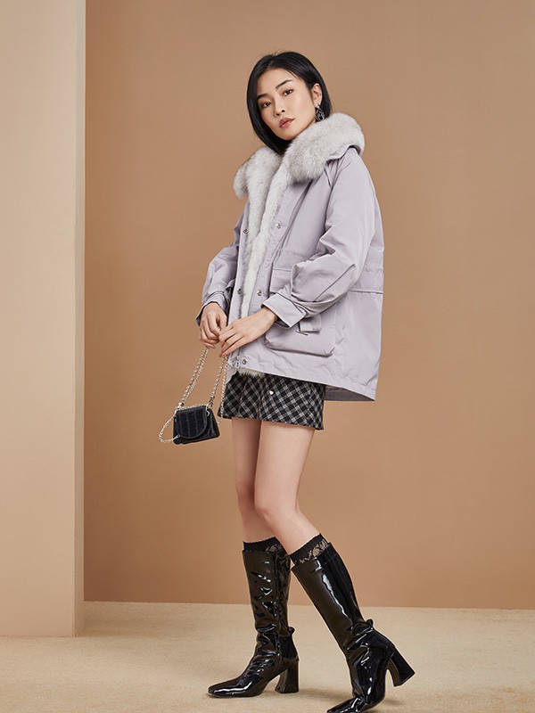 女生冬季短款外套怎么挑选 怎么搭配更加好看