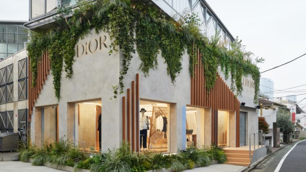 Dior与 sacai 创意总监首次合作推出男装胶囊系列,并在东京举办快闪店