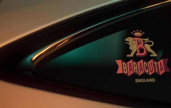 捷豹与英国服装品牌Baracuta合作发布了联名版本的E-PACE特别版车型