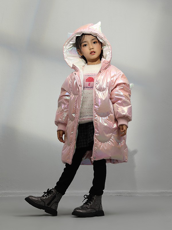 今年秋冬流行什么颜色?粉色棉服搭配什么裤子好看?