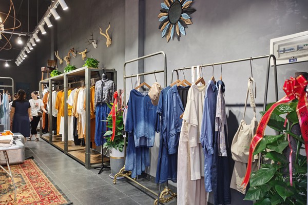 断码服装除了打折,你还可以这样做!学会这几个小技巧,断码服装也不用怕!