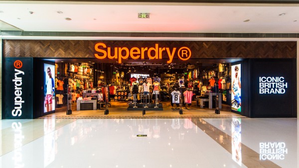 英国服饰Superdry 将于工程材料集团Versarien合作,利用石墨烯打造未来服饰