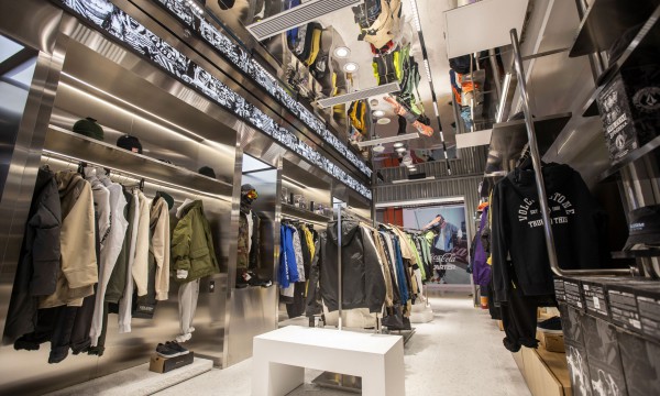 首家 VOLCOM 于北京三里屯开业