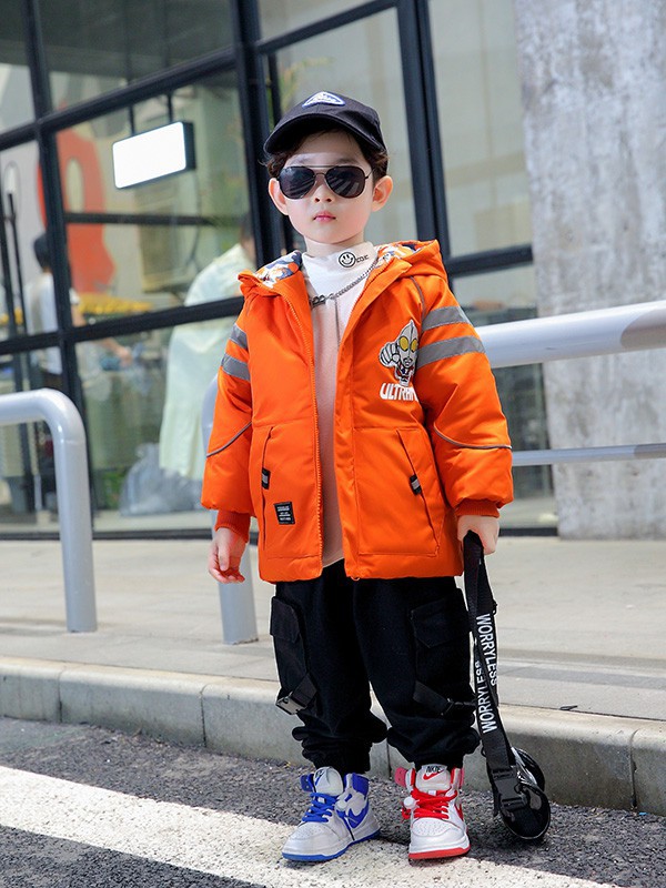 春节买什么衣服给儿子比较好?6岁男孩穿什么棉服好看