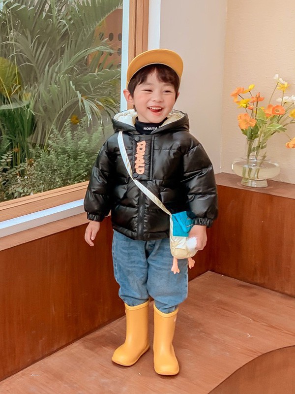 春节买什么衣服给儿子比较好?6岁男孩穿什么棉服好看