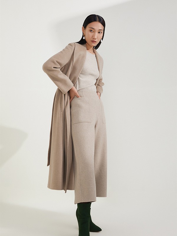 冬天大衣如何穿出高级时髦感?大衣里面搭配什么衣服?