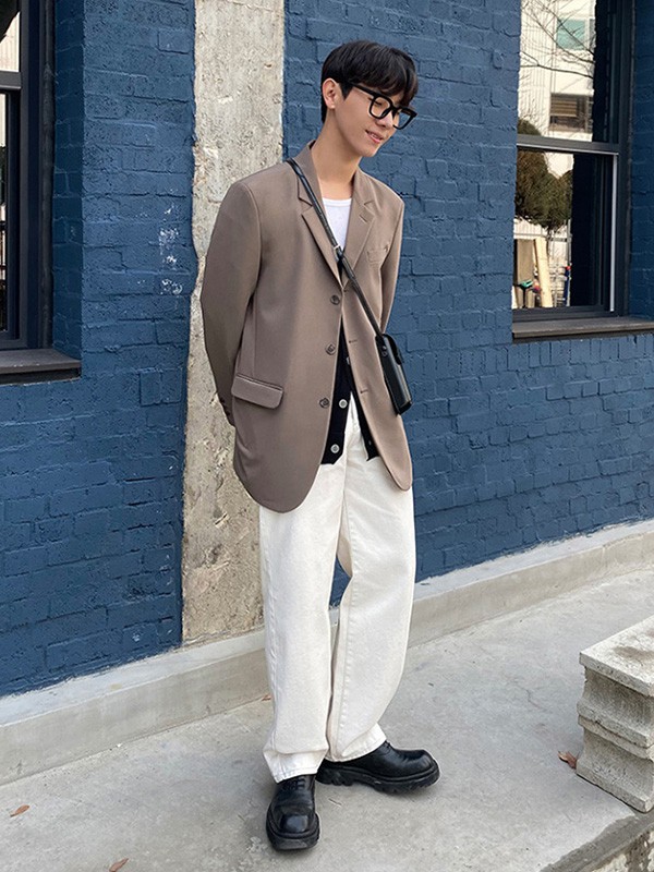 想要成为韩剧里的欧巴?一件大衣,教你怎么穿出韩国欧巴的感觉,