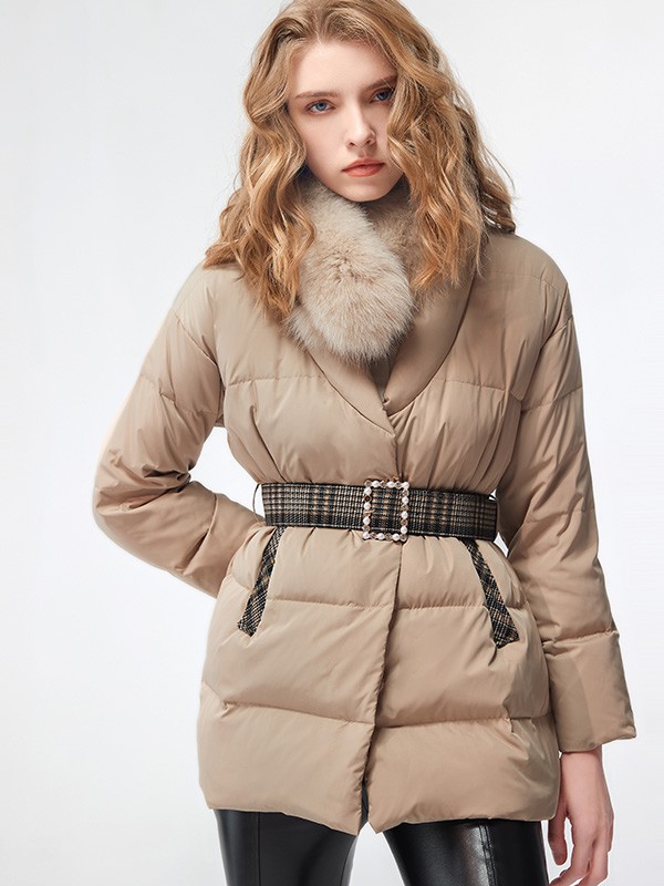 冬天穿棉服很臃肿?一条腰带提高你的腰线,更显瘦显高