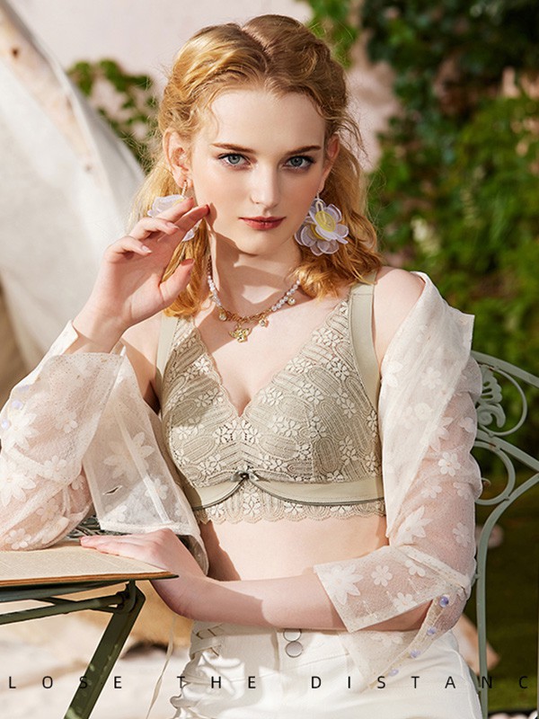 冬天适合穿浅色内衣吗 什么样的内衣聚拢效果好