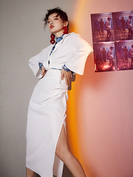 冬天适合穿连衣裙吗 什么样的连衣裙内搭更加好看