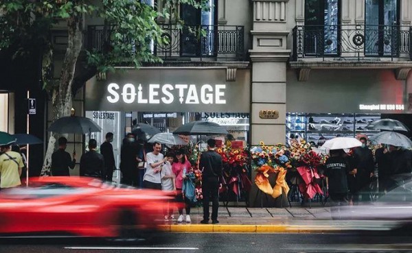 街头潮牌风都要过气了,但阿里巴巴还是投了家潮流集合店