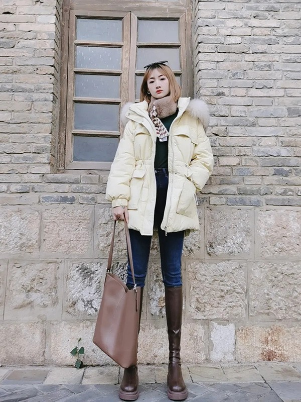 冬末穿什么棉服不臃肿  范色女装短款棉服搭配小脚裤更好看