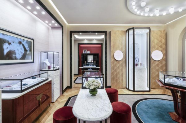 宝诗龙正式入驻上海前滩太古里