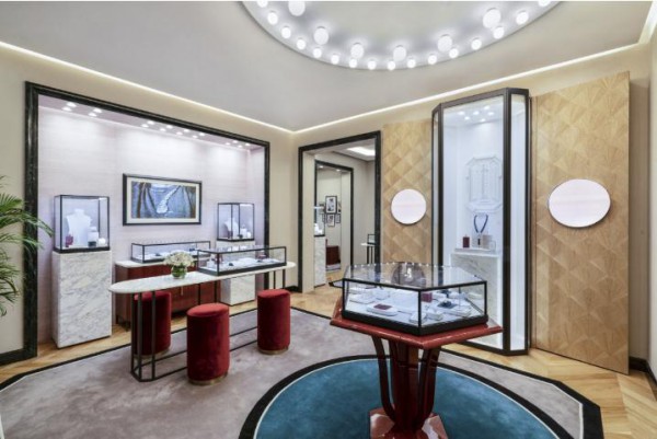 宝诗龙正式入驻上海前滩太古里