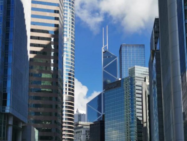 慕诗国际（00130）中期股东应占亏损同比扩大170.1％至2640.1万港元