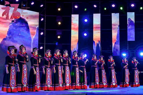 NEWFOUND纽方携手中国第17届中国—东盟礼仪,共同见证东方优雅之美