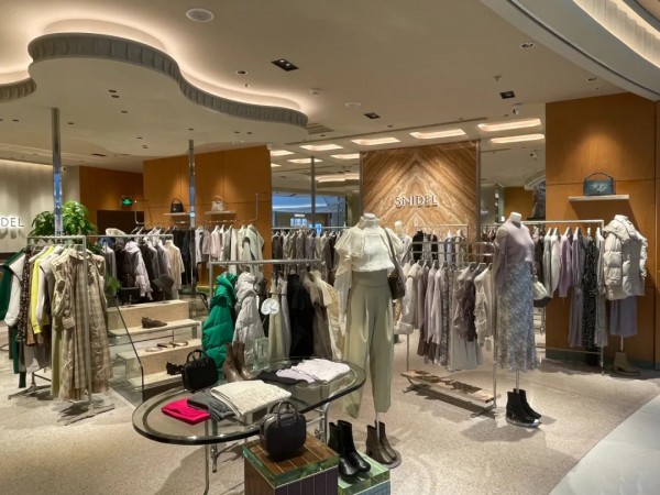 SNIDEL | 深圳万象前海中心开业