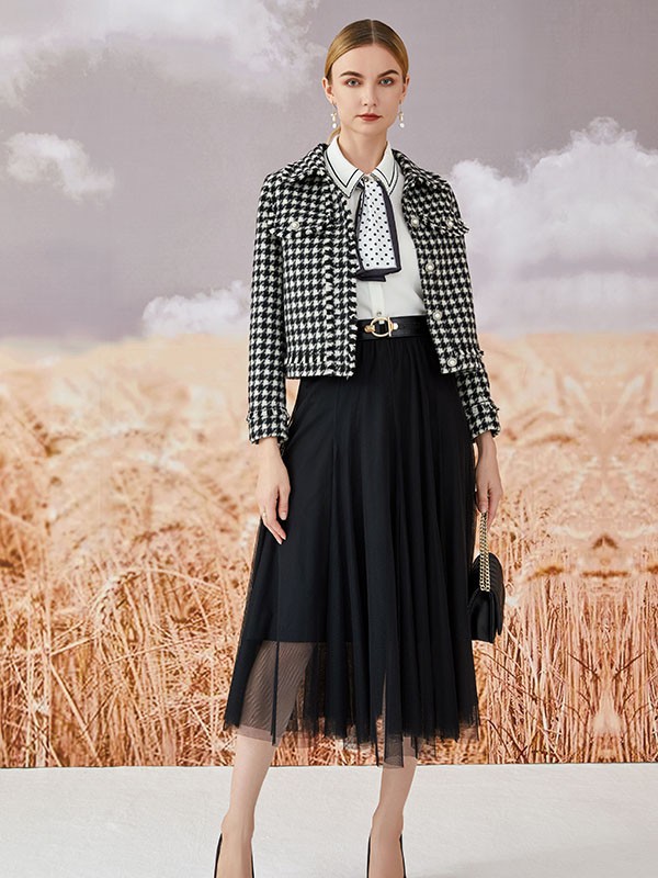 冬天适合穿网纱半身裙吗 上衣搭配什么服装更好看