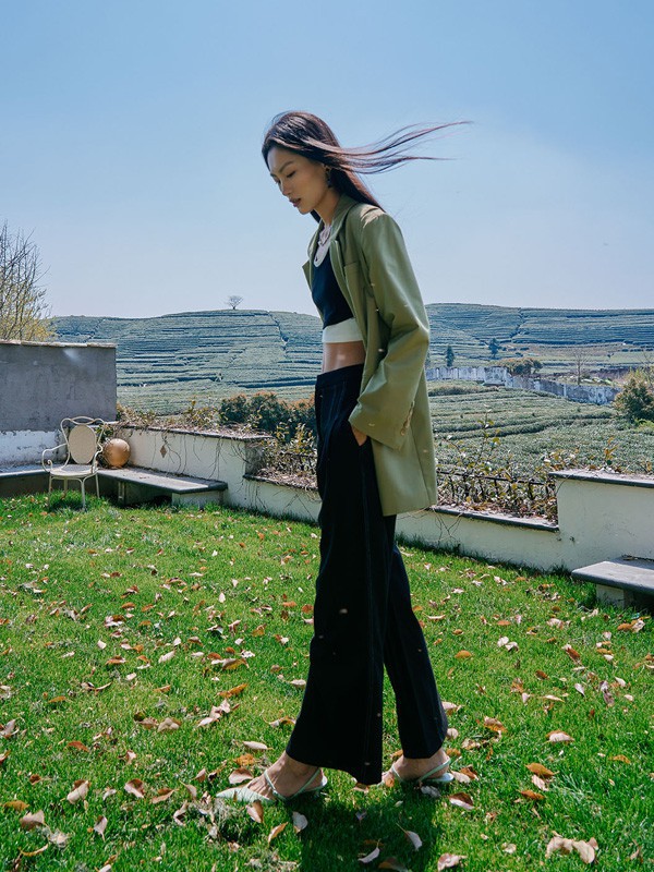 2月份去广东冷吗?去广东穿什么衣服?绿色西装内搭怎么搭配