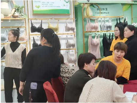 西维娅 嫘祖文化传承者 | 河南站 -2022春夏新品发布会圆满成功