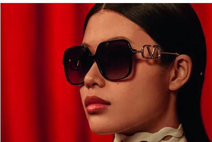 配饰要闻|Valentino与Akoni Group签署十年独家授权协议