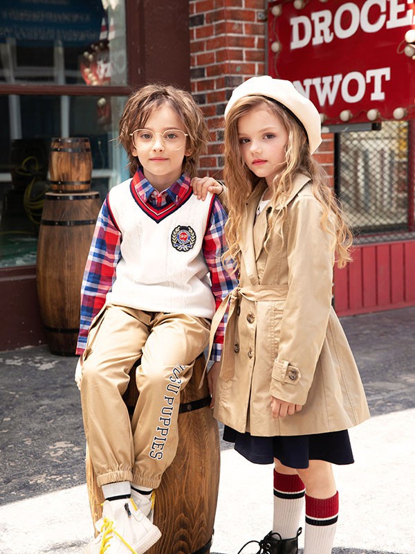 恭喜暇步士童装品牌再次续约中国丽人网!