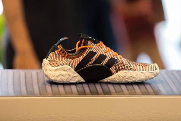 耐克再次起诉阿迪达斯涉嫌抄袭其专利面料  要求美国禁止进口相关鞋款!