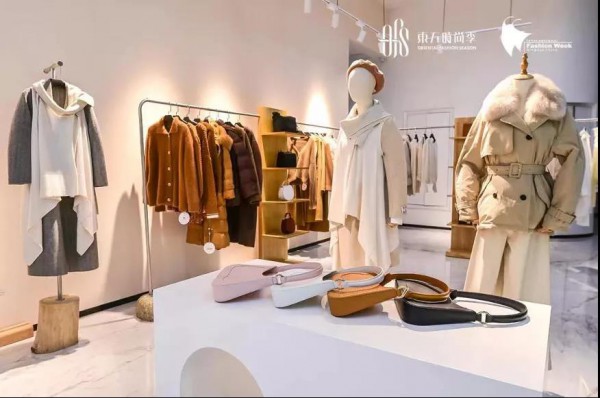 时尚头条 | 东方时尚季•2021青岛时装周在东方时尚中心隆重开幕!