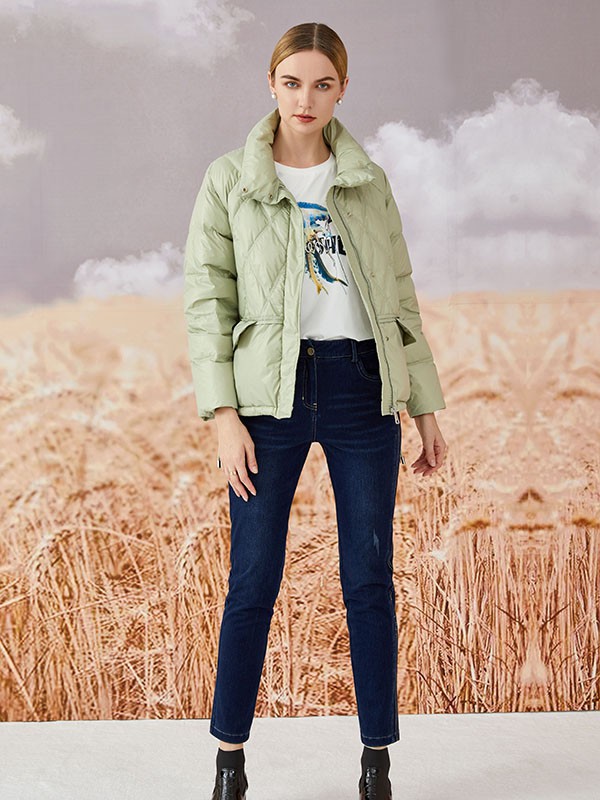 短款棉服适合搭配什么下装 怎么搭配更有型