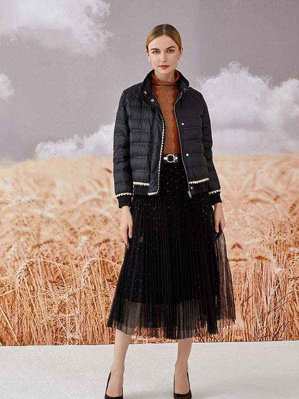 短款棉服适合搭配什么下装 怎么搭配更有型