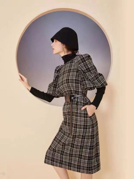 冬季时尚复古穿搭 复古连衣裙怎么挑选