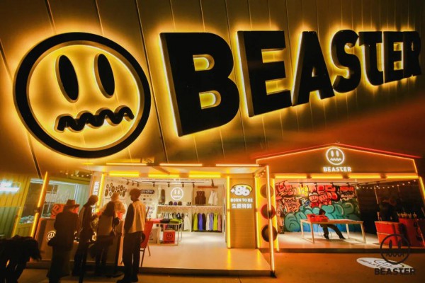 BEASTER快闪店落地广州草莓音乐节