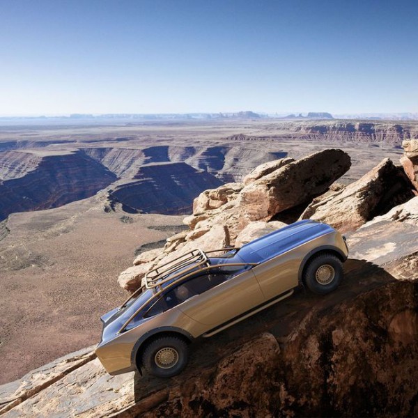 梅赛德斯奔驰发布与 Virgil Abloh 生前合作打造的迈巴赫概念车