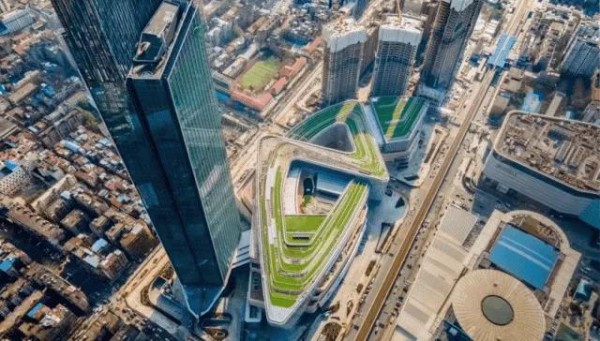 当奢侈品购物中心争相“下沉”,有没有那么多人来买?