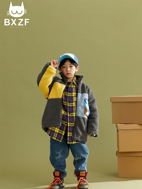 男孩子有哪些好看的冬装外套?那些帅出圈的小潮男都是穿什么外套的呢