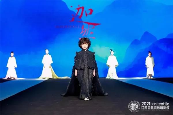 迦然品牌发布2022春夏系列作品——东方文心 X 迦然 FENYI SHOW20