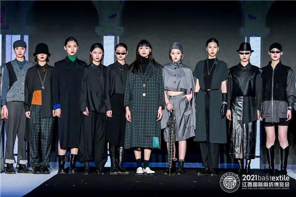 让设计更有思想——MR DESIGNER YANGZI× FENYI SHOW 2021
