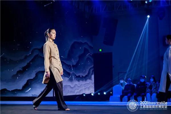 诉说属于自己的“气”——代夏×FENYI SHOW 2021