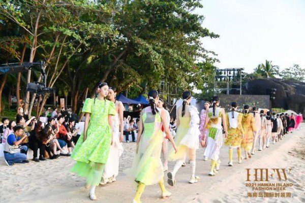 民族风这么潮!2021海南岛国际时装周精彩直击