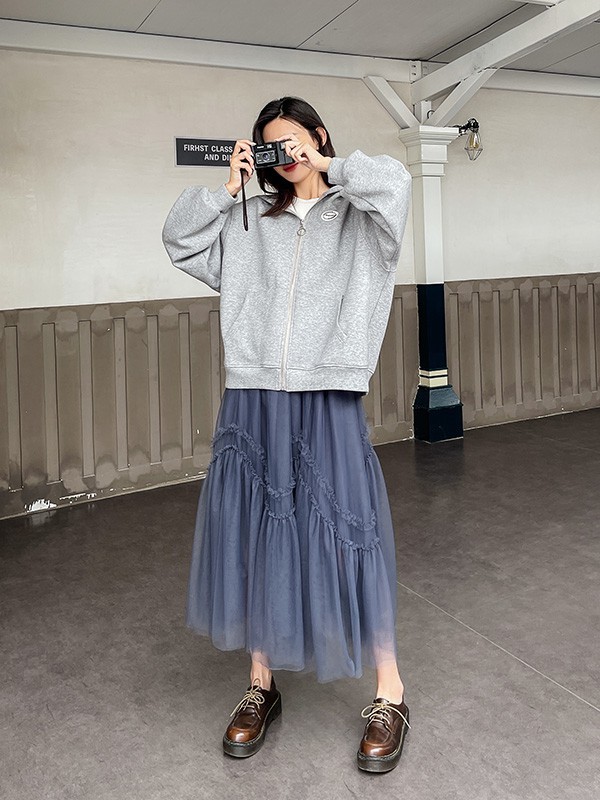 冬天还能穿纱裙吗?冬天穿纱裙要怎么搭配比较好看