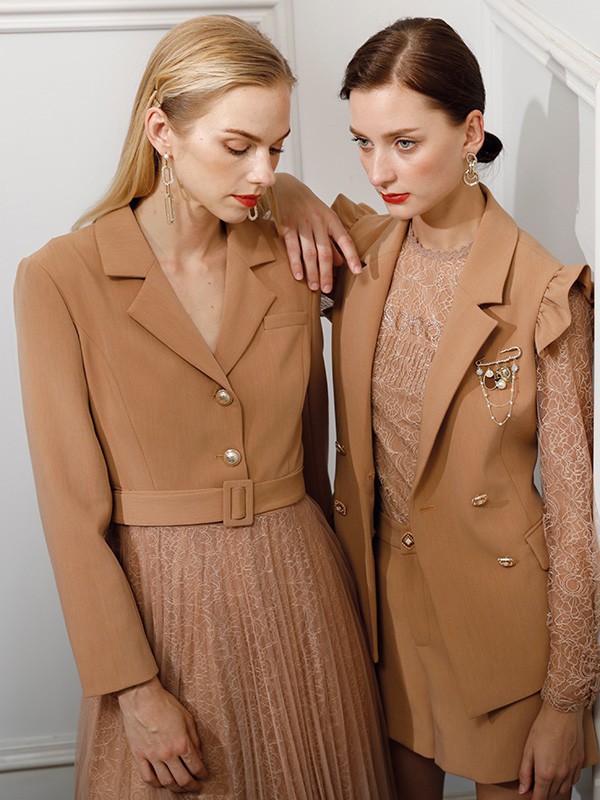 蕾丝面料有哪些优点和缺点?有哪些好看的蕾丝单品推荐