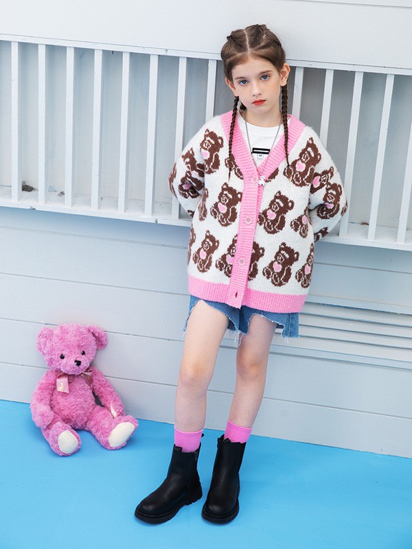 天气渐渐回暖早春要给家里的小公主穿什么衣服好呢