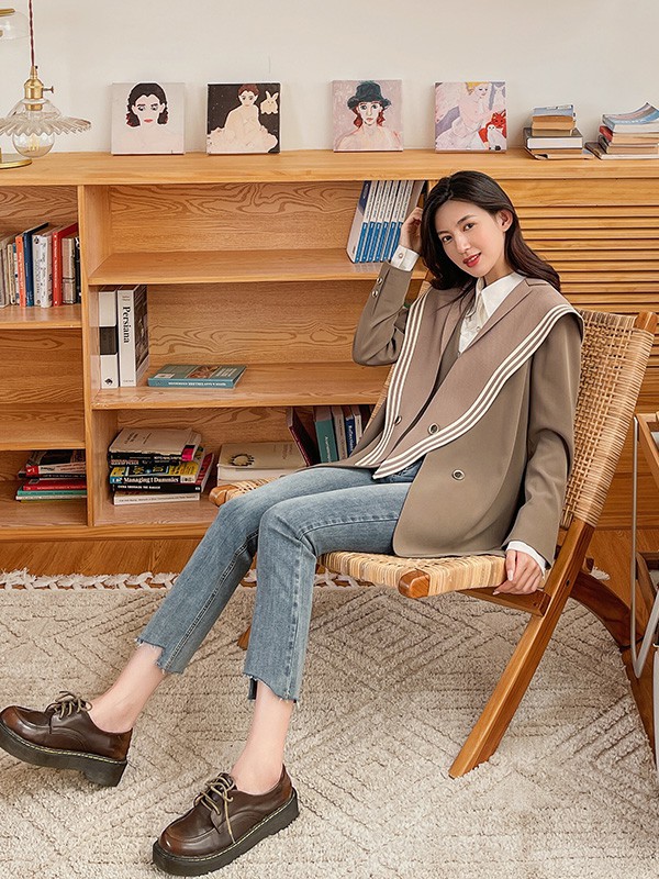 在学校当老师要怎么穿?初一英语老师穿什么显气质?