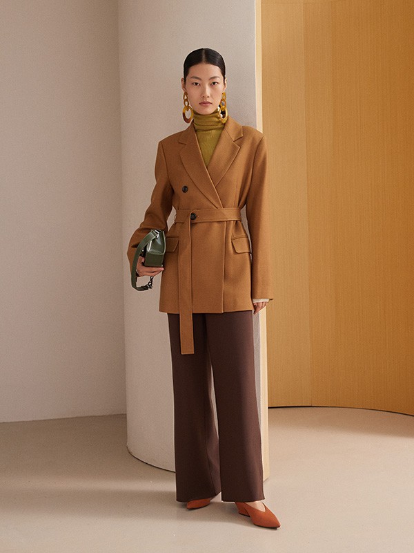 冬季西装怎么穿更加好看 冬天适合穿西装吗