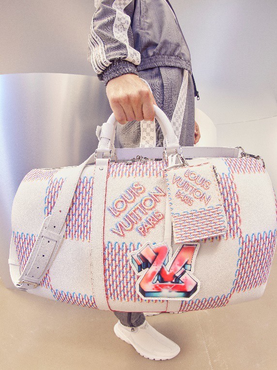 男装艺术总监Virgil Abloh呈现路易威登2022早秋男装系列