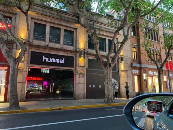 丹麦运动品牌Hummel签约波多尔斯基为品牌推广大使