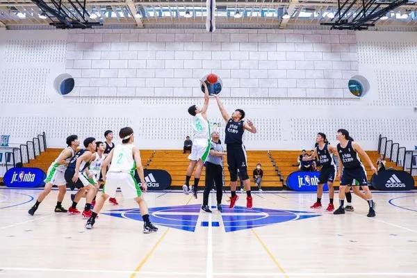 阿迪达斯将成为Jr. NBA中国官方市场合作伙伴,赛事合作伙伴及赛场上运动服饰供应商