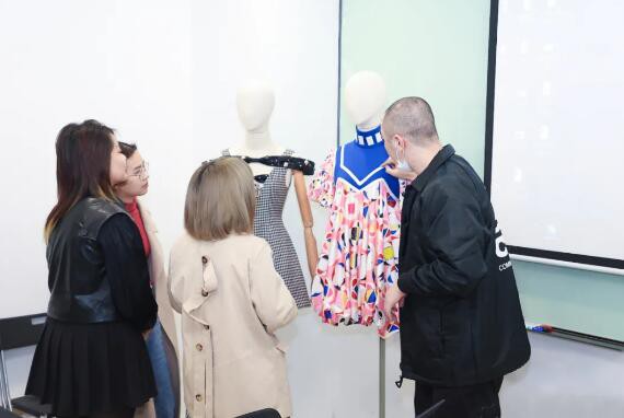 影儿集团与清华大学深圳国际研究生院校企互联创意碰撞