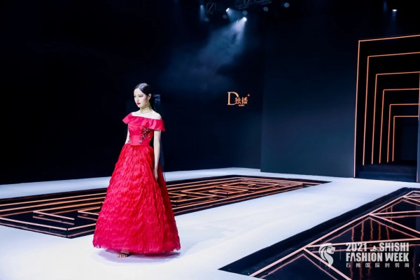 时尚海丝 商贸赋能·2021石狮国际时装周盛大开幕